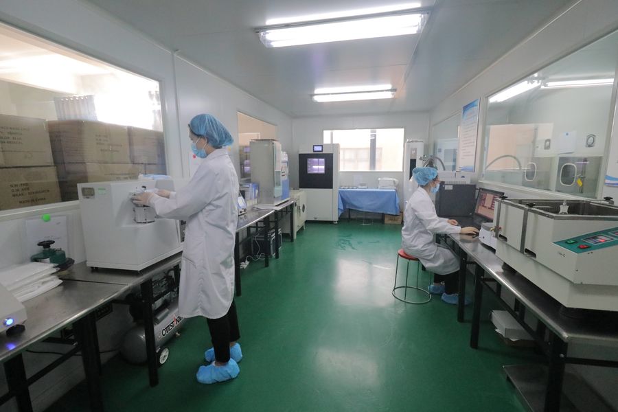 Xinyang Yihe Non-Woven Co., Ltd. fabrikant productielijn